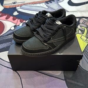 Travis Scott Black Phantoms